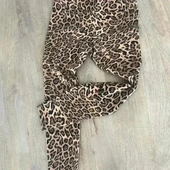 LOVE FIRE LEGGING LEOPARD PRINT SIZE LARGE - Picture 7 of 7